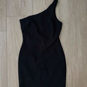 Elegant Black One-Shoulder Dress